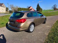 Gebraucht Opel Astra Edition 140 PS (102 kW) 2013 Champagner (m2) Kombi