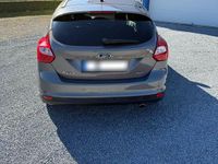Usata Ford Focus Titanium 182 CV (133 kW) 2012 Marrone Berlina