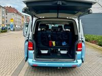gebraucht VW Multivan T5 121k km: Komfort, Stil & Abenteuerbereit!