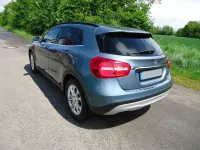 Gebraucht Mercedes GLA200 136 PS (100 kW) 2014 Blau SUV
