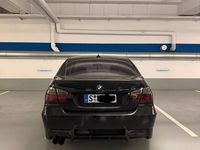 Second-hand BMW 325 Performance 218 CP (160 kW) 2005 Negru Berlinǎ