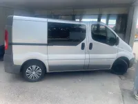 Gebraucht Renault Trafic 116 PS (85 kW) 2009 Silber Van / Kleinbus