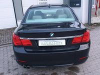 Gebraucht BMW 730 245 PS (180 kW) 2011 Grau Limousine