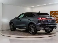 Neu Audi Q3 Sportback Sport 272 PS (200 kW) 2026 Grau SUV