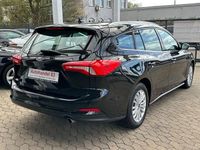 Gebraucht Ford Focus Titanium 150 PS (110 kW) 2019 Schwarz Limousine