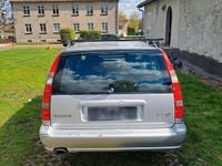 Gebraucht Volvo V70 140 PS (102 kW) 1998 Silber Kombi