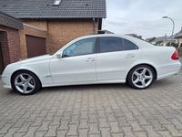Gebraucht Mercedes E350 Avantgarde 272 PS (200 kW) 2007 Weiß Limousine