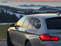 Gebraucht BMW 520 184 PS (135 kW) 2014 Grau Kombi