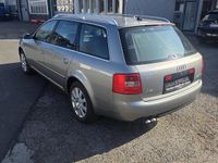 Gebraucht Audi A6 155 PS (114 kW) 2000 Grau Kombi