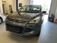 Usado Ford Kuga Titanium 150 HP (110 kW) 2016 Cinzento SUV