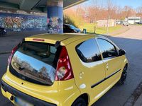Gebraucht Peugeot 107 68 PS (50 kW) 2005 Gelb Kleinwagen