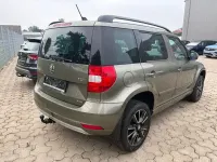 Gebraucht Skoda Yeti Elegance 140 PS (102 kW) 2014 Zelena jungle/jungle gruen SUV