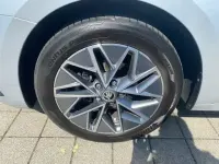 Gebraucht Skoda Octavia Ambition 150 PS (110 kW) 2023 Brilliantsilber metallic Kombi
