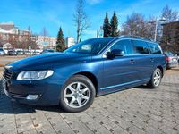Gebraucht Volvo V70 Momentum 136 PS (100 kW) 2014 Blau Kombi