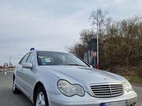 Gebraucht Mercedes C180 Elegance 143 PS (105 kW) 2002 Silber Limousine