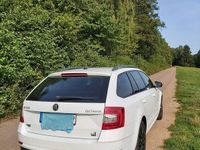 Gebraucht Skoda Octavia Ambition 150 PS (110 kW) 2017 Weiß Kombi