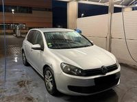 Gebraucht VW Golf VI 140 PS (102 kW) 2009 Silber Kleinwagen