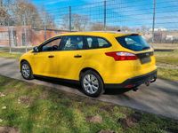 Gebraucht Ford Focus 120 PS (88 kW) 2012 Gelb Kombi