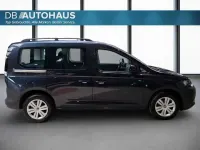 Second-hand VW Caddy 102 CP (75 kW) 2023 Albastru Monovolum