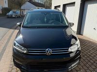 Gebraucht VW Touran 150 PS (110 kW) 2022 Schwarz Van / Kleinbus