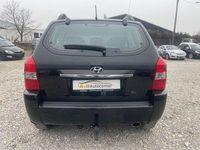 Gebraucht Hyundai Tucson 141 PS (103 kW) 2010 Schwarz SUV