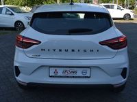 Gebraucht Mitsubishi Colt Basis 67 PS (49 kW) 2024 Weiß Limousine