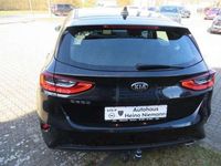 Gebraucht Kia Ceed Spirit 140 PS (102 kW) 2019 Schwarz Kleinwagen