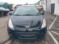 Gebraucht Hyundai i20 Classic 77 PS (56 kW) 2012 Schwarz Kleinwagen