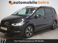 Gebraucht VW Touran Highline 150 PS (110 kW) 2023 Deepblack Van / Kleinbus
