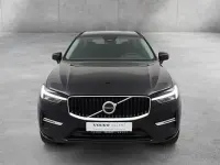 Gebraucht Volvo XC60 Core 197 PS (144 kW) 2023 Onyx schwarz SUV