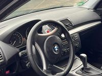 Gebraucht BMW 118 129 PS (94 kW) 2006 Schwarz Kleinwagen