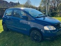 Usata VW Fox 75 CV (55 kW) 2004 Blu Utilitaria
