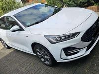 Gebraucht Ford Focus ST-Line 125 PS (91 kW) 2022 Weiß Kleinwagen