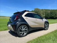 Gebraucht Toyota Aygo X-plore 72 PS (52 kW) 2024 Beige Kleinwagen