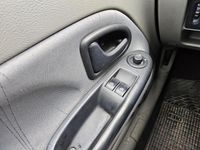 Gebraucht Renault Clio II 75 PS (55 kW) 2002 Silber Kleinwagen