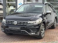 Gebraucht VW Tiguan Allspace Highline 239 PS (175 kW) 2018 Schwarz deep black perleffekt (metallic) SUV