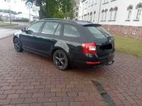 Gebraucht Skoda Octavia Ambition 105 PS (77 kW) 2014 Schwarz Kombi