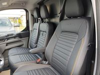 Neu Ford Transit Custom 170 PS (125 kW) 2025 Schwarz Van / Kleinbus
