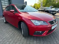 Gebraucht Seat Leon Style 131 PS (96 kW) 2019 Rot Limousine