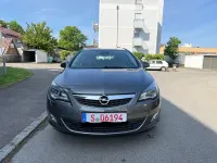 Gebraucht Opel Astra Innovation 179 PS (131 kW) 2011 Grau Kombi
