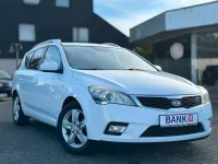 Gebraucht Kia Ceed 90 PS (66 kW) 2011 Weiß Kleinwagen
