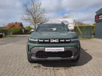 Neu Dacia Duster Expression 122 PS (89 kW) 2026 Safarigrüngrau SUV