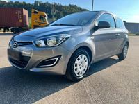 Gebraucht Hyundai i20 86 PS (63 kW) 2012 Grau Kleinwagen