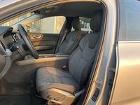 Gebraucht Volvo XC60 Core 250 PS (183 kW) 2025 Silber SUV