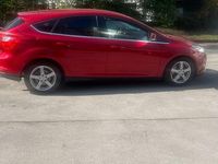 Second-hand Ford Focus Titanium 150 CP (110 kW) 2011 Roșu Berlinǎ