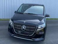 Gebraucht Mercedes 300 Avantgarde 237 PS (174 kW) 2024 Obsidianschwarz metallic (metallic) Kombi