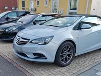 Second-hand Opel Cascada 165 CP (121 kW) 2014 Albastru Cabrio