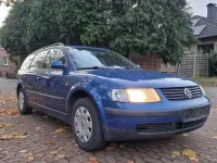 Usata VW Passat Basis 101 CV (74 kW) 1998 Blu Station wagon