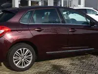 Gebraucht Citroën C4 Tendance 120 PS (88 kW) 2011 Rot (metallic) Kleinwagen