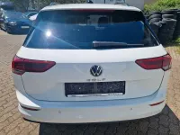 Gebraucht VW Golf VIII Life 110 PS (80 kW) 2022 Weiß Kombi